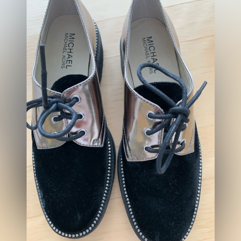 Michael Kors - Women’s Vivia Lace Up Platform Oxfords (6 1/2)